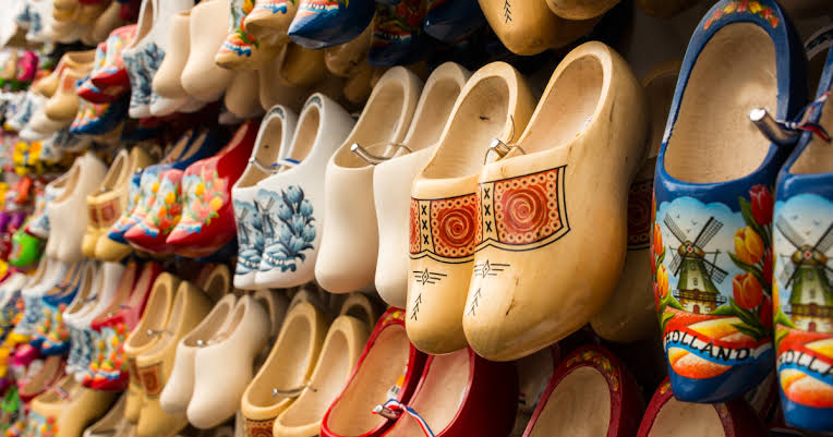 Dutch Clogs History, Craftsmanship